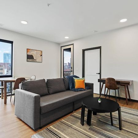 Cozysuites On Mass With Garage Parking #7 印第安納波利斯 外观 照片