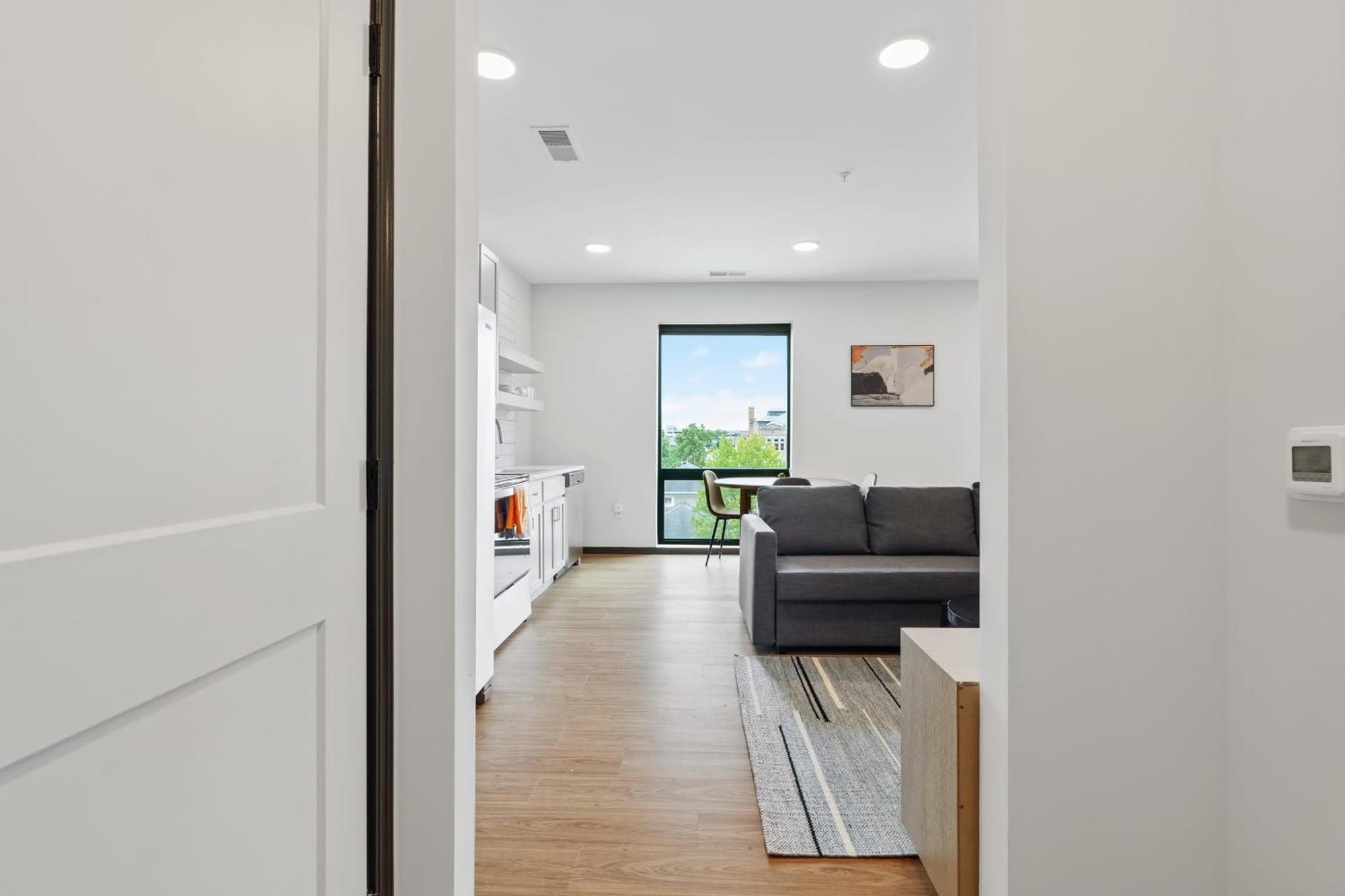 Cozysuites On Mass With Garage Parking #7 印第安納波利斯 外观 照片