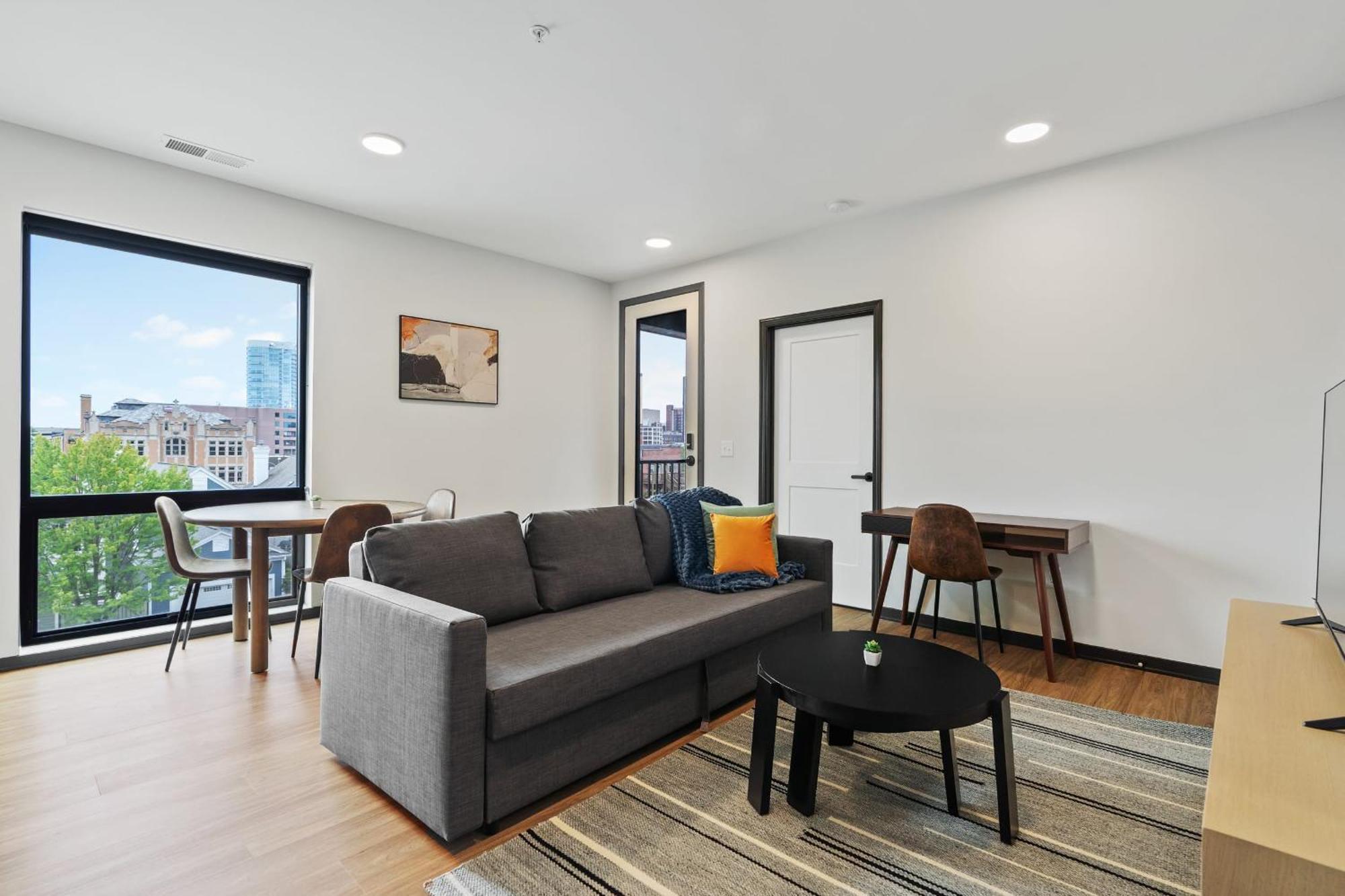 Cozysuites On Mass With Garage Parking #7 印第安納波利斯 外观 照片