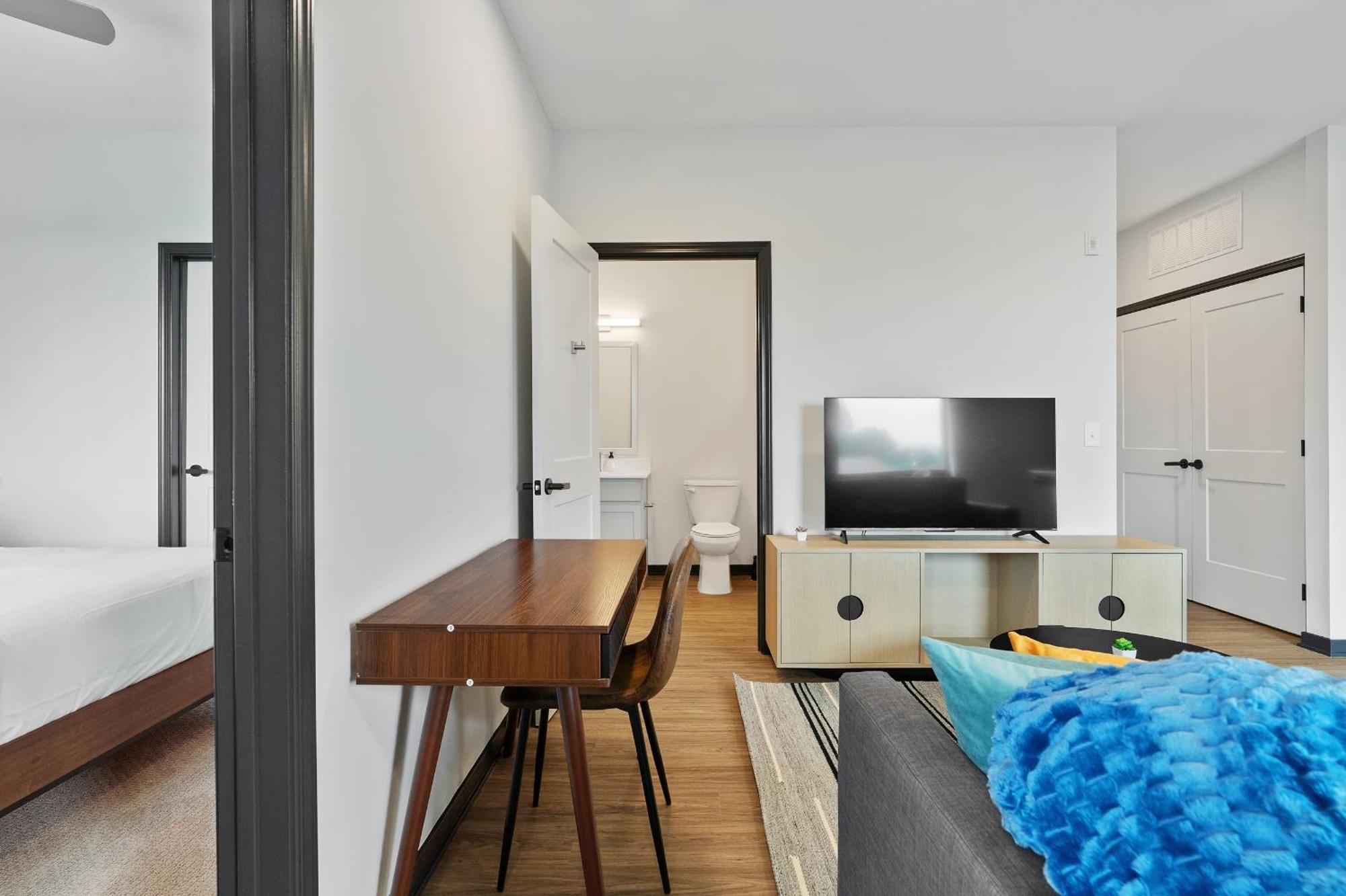 Cozysuites On Mass With Garage Parking #7 印第安納波利斯 外观 照片